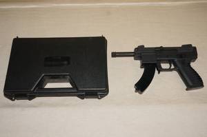 lot 14 image: Intratec Tec-22 .22 LR Semi Automatic Pistol