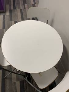 lot 5 image: High top table and chairs