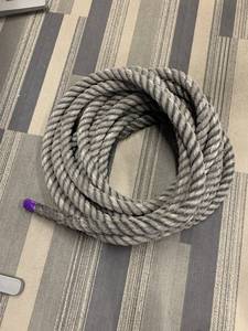 lot 18 image: Battle Rope
