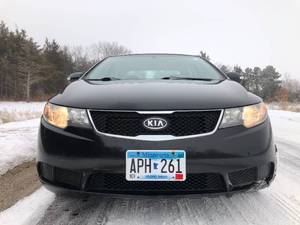 lot 1 image: 2010 Kia Forte LOW MILES  1 OWNER