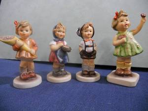 lot 12 image: 4 Smaller Hummels
