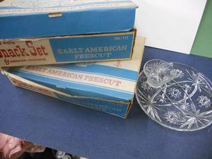 lot 44 image: 2 Sets Anchor Hocking Early American Precut Snack Set with Original Boxes