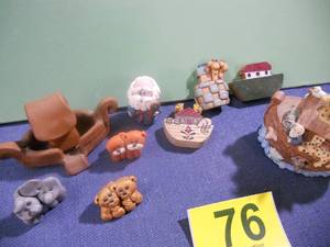 lot 76 image: Miniture Noahs Arc Collection - Smalls