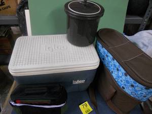 lot 79 image: Igloo Cooler, Tupperware Ice Bucket, Thermos Cooler with Reach in slots, Lunch Cooler