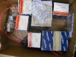 lot 108 image: Micro Switches