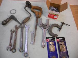 lot 150 image: Tools and Hardware including Hilti Fasteners