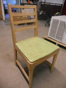 lot 154 image: MCM Avacado Green Cushion, Ladder Back, Gold Feet Protectors Chair - Sturdy