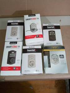 lot 21 image: Lot of mixed power bolt and smart code