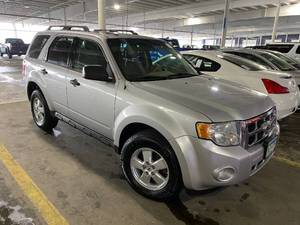 lot 7 image: 2010 Ford Escape XLT 4x4