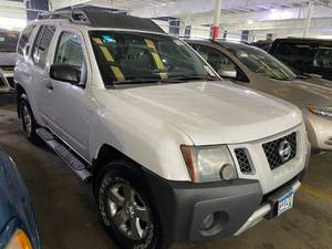 lot 10 image: 2009 Nissan Xterra S 4x4