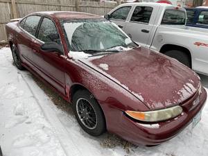 lot 18 image: 2000 Oldsmobile Alero