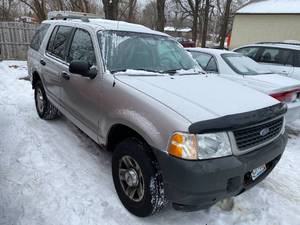 lot 20 image: 2003 Ford Explorer XLT 4x4