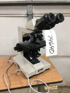 lot 71 image: WOW Nikon Labophot Binocular Microscope With 4 Objectives - Nice Used Condition