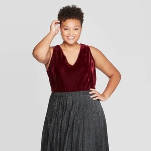 lot 17 image: 6 New Universal Thread Honeycomb Open Layering Cardigan Sweaters and 6 New Ava and Viv Velour Tank Tops