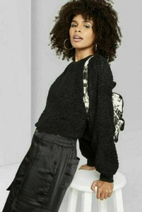 lot 32 image: 12 Assorted Womens Sweatshirts