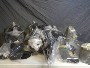 lot 5 image: 15 New Pair of Kids Boots