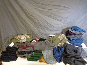 lot 14 image: 70 New Assorted Hats