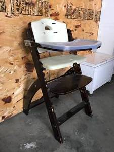 lot 13 image: Table Height High ChairToddler Chair