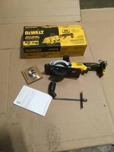 lot 20 image: Dewalt ATOMIC 20-Volt MAX Cordless Brushless 4-12 in. Circular Saw (Tool-Only) see pictures