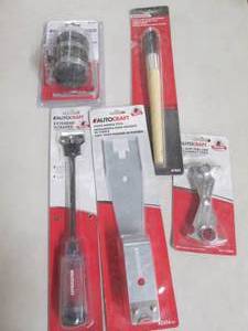 lot 26 image: 5 Assorted Autocraft Tools...