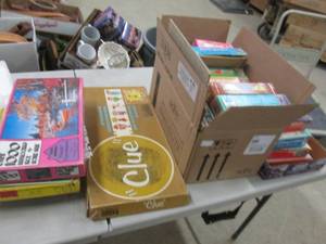 lot 226 image: Vintage Games & Puzzles...