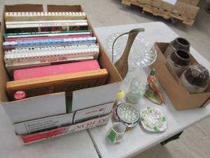 lot 264 image: Books, Dcor, Collectables...