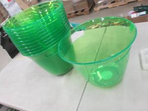 lot 295 image: 11 Plastic Handled Tubs...