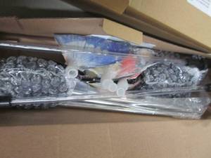 lot 303 image: 2 Sets Solar Garden Lights...