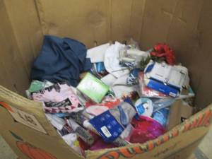 lot 304 image: Pallet Box of Assorted Returned & O...