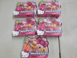 lot 132 image: 5 Hello Kitty Toys...
