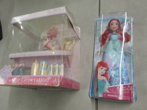 lot 154 image: Mini Pet Spa, Princess Doll...