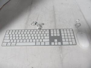 Apple Ultra Thin full keyboard & mouse