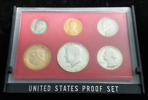 1982 US PROOF SET (6 COINS)