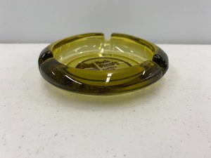 lot 19 image: Six Vintage Ashtrays