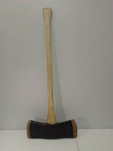 lot 26 image: Paul Bunyan Prop Axe