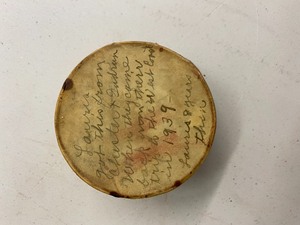 lot 105 image: Collection of Vintage Items
