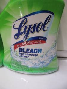 lot 138 image: Lysol Cleaner