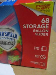 lot 115 image: Ziploc Gallon Slider Bags