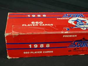 lot 55 image: 1988 Score Baseball Card Factory Set