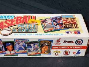 lot 61 image: 1991 Donruss Baseball Card Factory Set