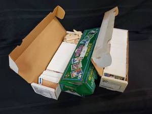 lot 75 image: (2) Boxes 1990 & (1) Box Upper Deck Single Cards