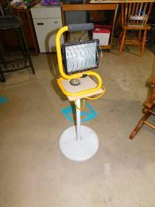 lot 190 image: Shop Light with Stand
