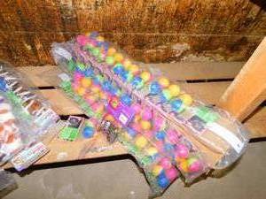 lot 164 image: New Cat Toys