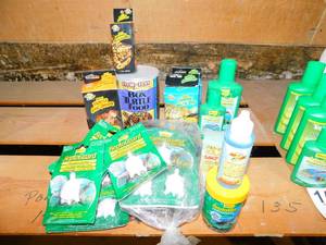 lot 156 image: New Reptile  Turtle  Hermit Crab Supplies