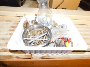 lot 149 image: Misc Garage Supplies