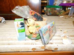 lot 147 image: New Excel Roundworm De-Wormer Liquid  Yorkie Planter  Yorkie Billfold