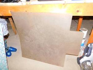 lot 111 image: 2 Large Non-Slip Clear Floor Mats
