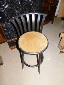 lot 105 image: Metal Chair with Tan Seat