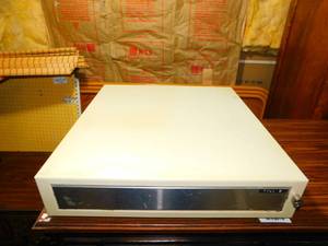 lot 102 image: Cash Box