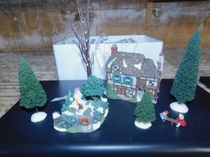 lot 13 image: Dickens Village Series